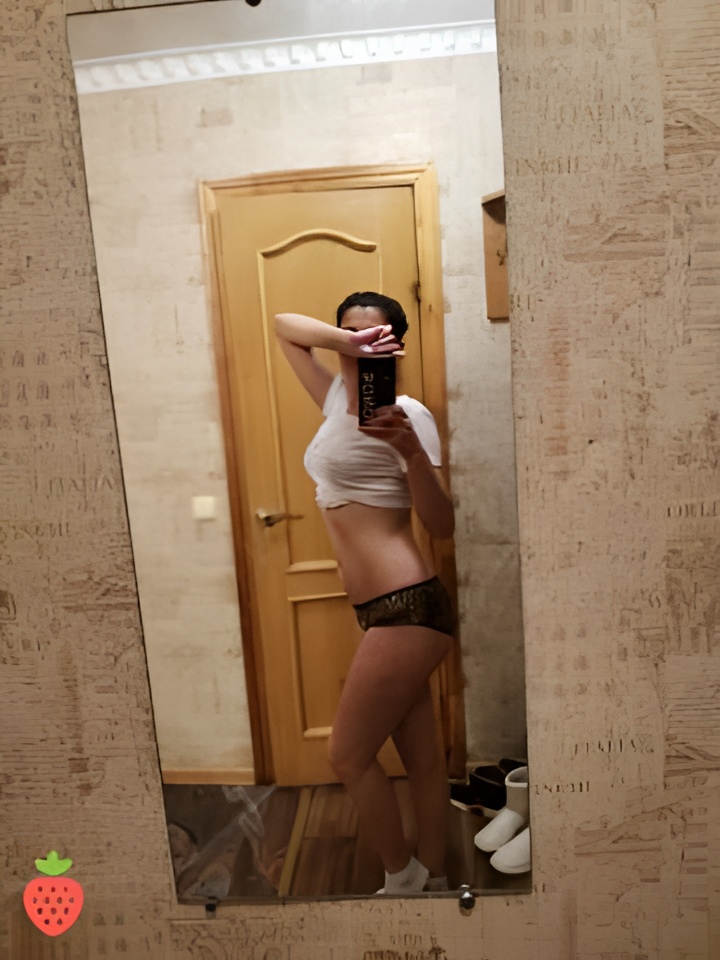 Алевтина привлекальеная девушка из Михайловки цена от 2000 руб