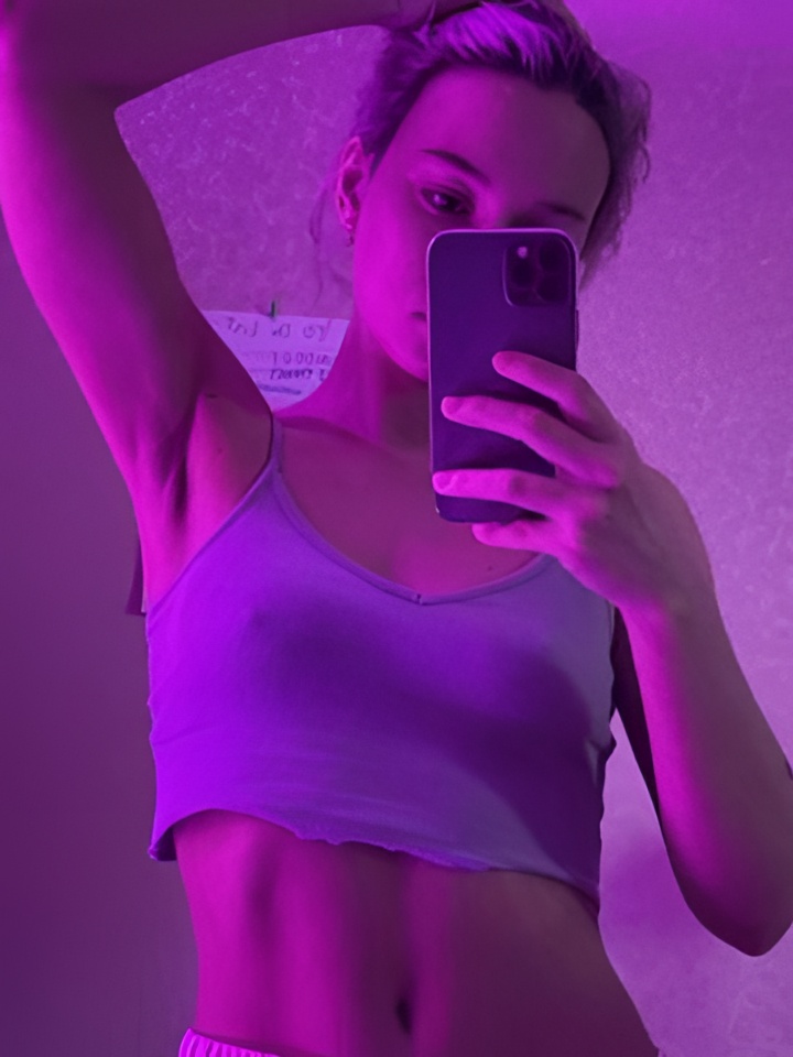 Индивидуалка Аврора, доступна для личного знакомства от 2000 руб