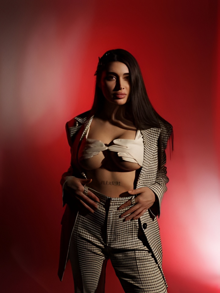 Индивидуалка Зиглинда, доступна для личного знакомства от 2000 руб