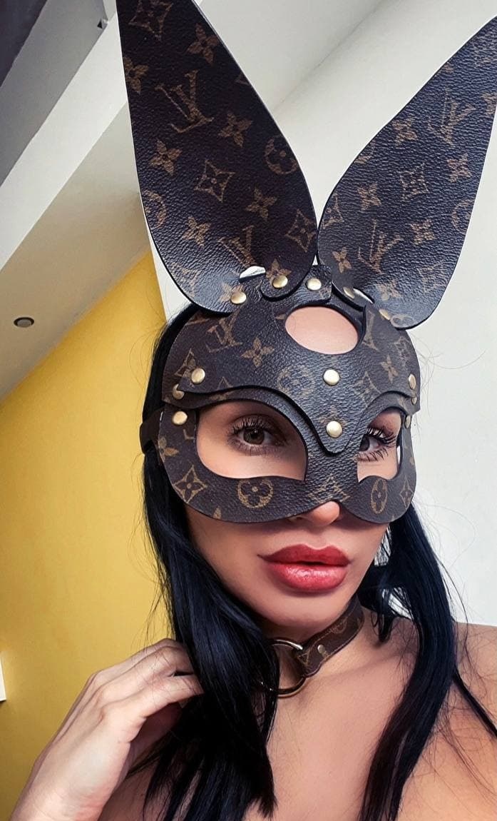 Анжела привлекальеная девушка из Михайловки цена от 3000 руб