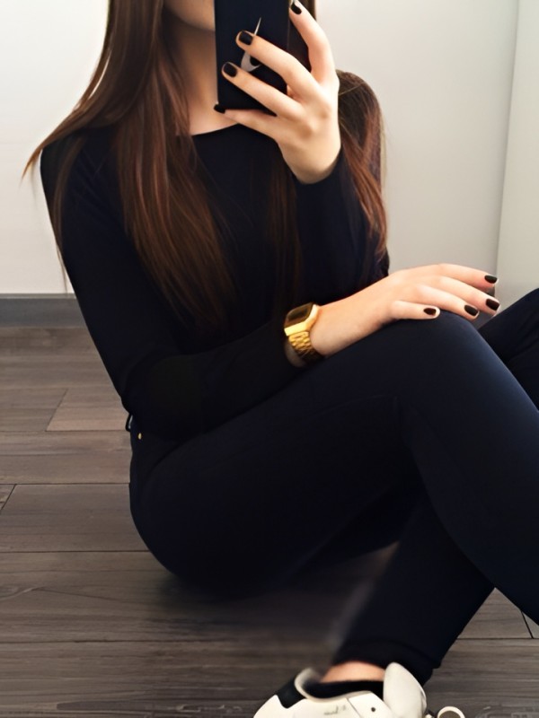 Дарья привлекательная девушка из Михайловки цена от 1500 руб