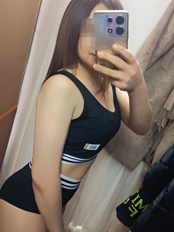 Эльмира привлекательная девушка из Михайловки цена от 10000 руб