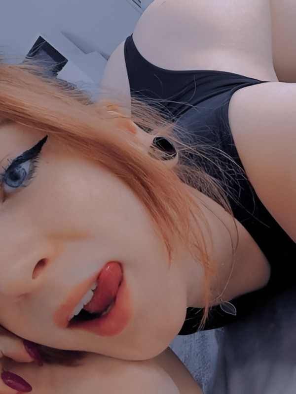 Леся привлекательная девушка из Михайловки цена от 2000 руб