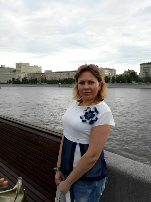 Виктория привлекательная девушка из Михайловки цена от 3000 руб