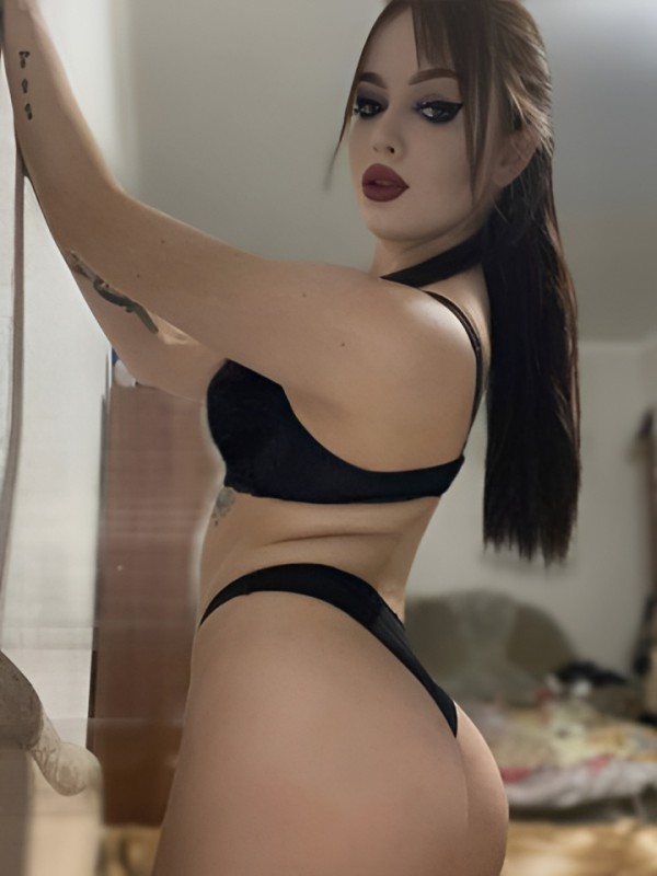 Владислава привлекательная девушка из Михайловки цена от 1500 руб