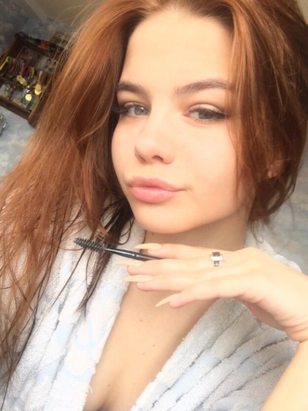 Инга привлекательная девушка из Михайловки цена от 3500 руб